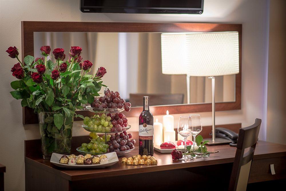 City Center Rooms Piotrkowska 91 Lodž Exteriér fotografie